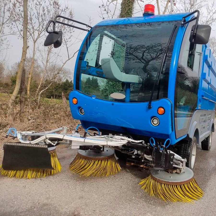 yol_supurme_makinesi